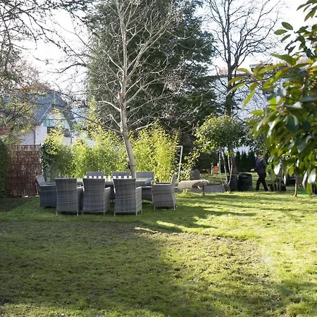 Family Wellhouse Garden Direct In Salzburg, Sunny Big Garden, Up To 16 Pax, Bikes For Free, Bbq, Sunbeds, Parking For Free, 15 Min Sound Of Music 别墅