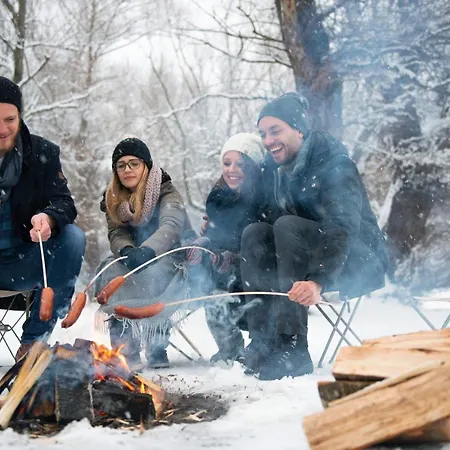 Family Wellhouse Garden Direct In Salzburg, Sunny Big Garden, Up To 16 Pax, Bikes For Free, Bbq, Sunbeds, Parking For Free, 15 Min Sound Of Music Vila