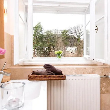 Villa Family Wellhouse Garden Direct In Salzburg, Sunny Big Garden, Up To 16 Pax, Bikes For Free, Bbq, Sunbeds, Parking For Free, 15 Min Sound Of Music