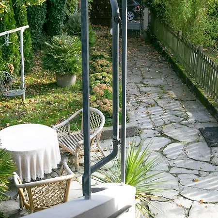 Willa Family Wellhouse Garden Direct In Salzburg, Sunny Big Garden, Up To 16 Pax, Bikes For Free, Bbq, Sunbeds, Parking For Free, 15 Min Sound Of Music *