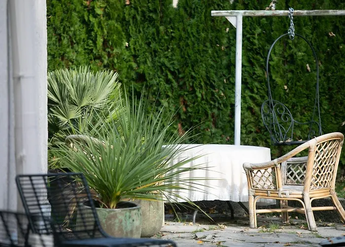 Villa Family Wellhouse Garden Direct In Salzburg, Sunny Big Garden, Up To 16 Pax, Bikes For Free, Bbq, Sunbeds, Parking For Free, 15 Min Sound Of Music *