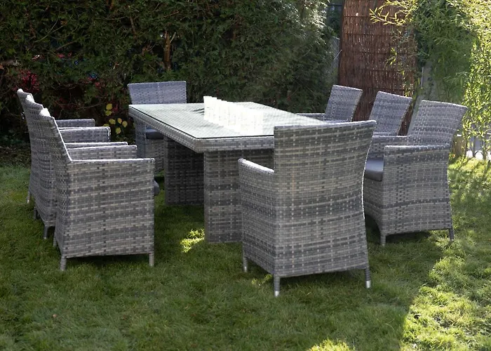 Family Wellhouse Garden Direct In Salzburg, Sunny Big Garden, Up To 16 Pax, Bikes For Free, Bbq, Sunbeds, Parking For Free, 15 Min Sound Of Music * Salzburg