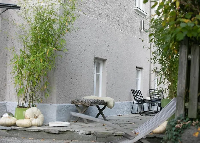 Family Wellhouse Garden Direct In Salzburg, Sunny Big Garden, Up To 16 Pax, Bikes For Free, Bbq, Sunbeds, Parking For Free, 15 Min Sound Of Music Villa Salzburg