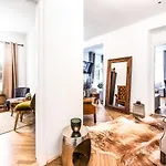 Villa Family Wellhouse Garden Direct In Salzburg, Sunny Big Garden, Up To 16 Pax, Bikes For Free, Bbq, Sunbeds, Parking For Free, 15 Min Sound Of Music *