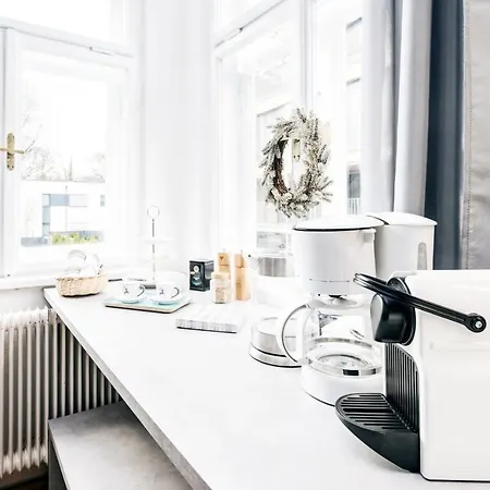 Family Wellhouse Garden Direct In Salzburg, Sunny Big Garden, Up To 16 Pax, Bikes For Free, Bbq, Sunbeds, Parking For Free, 15 Min Sound Of Music Salzburg